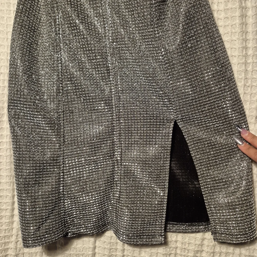 Haute Monde Silver Mini Dress - Picture 4 of 5